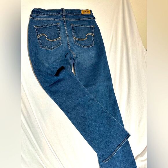 Levi’s Signature Curvy Bootcut women’s 10M - Picture 2 of 8